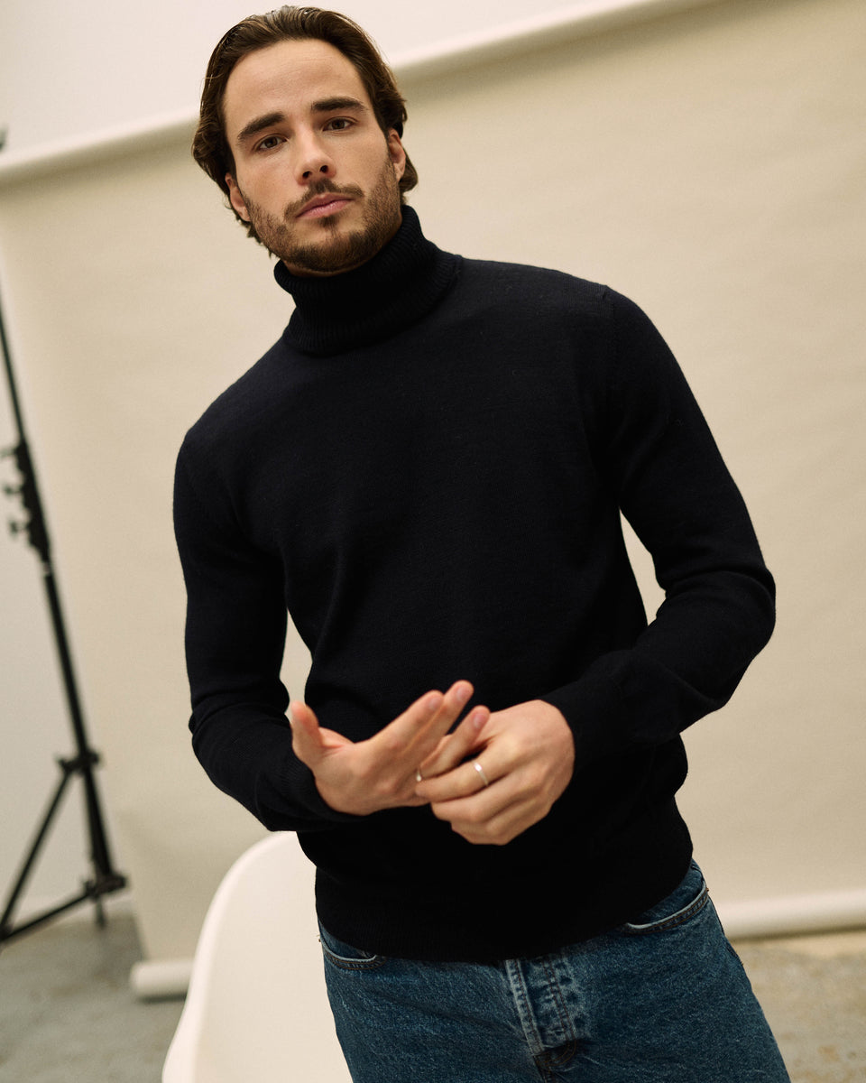 ETRET pull col rond navy 100% cachemire – Authentic Cashmere
